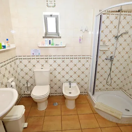 Vivenda Johanna * Lagos